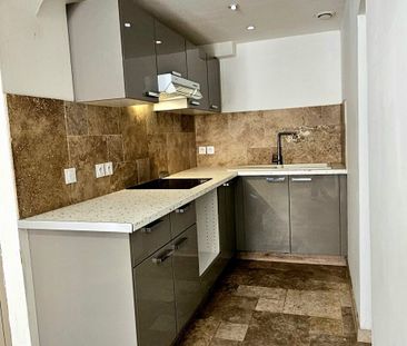 Location Maison 4 pièces 65m² GONFARON 83590 - Photo 3