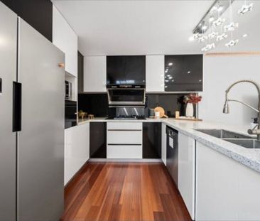 Darlington - Photo 3