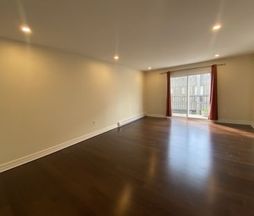 5438 Nora Bernard – 2 BR 1.5 BATH BRICKYARD TOWNHOUSE UPPER UNIT AV... - Photo 1