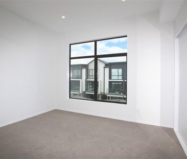 7 Glenae Lane, Hobsonville - Photo 4