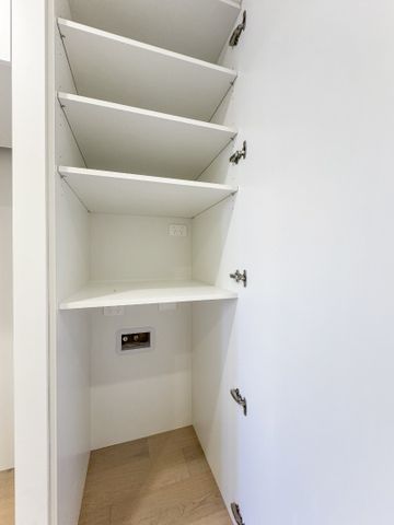 Welcome to apartment 411 in Hyde Lane. - Photo 5