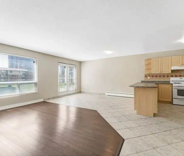 Baseline Court | 1815 Baseline Road, Ottawa - Photo 1