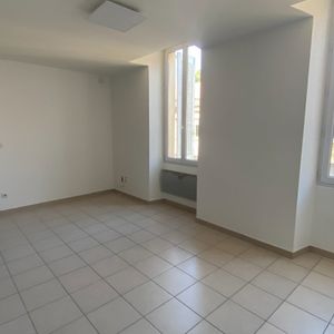 Appartement T2 de 42.12 m² - proche place Morgan - Salon de Pce - Photo 3