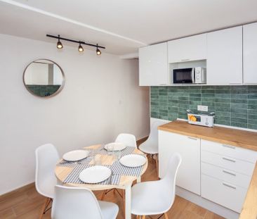 Carrer de la Pianista Empar Iturbi, Valencia, Valencian Community 4... - Photo 4