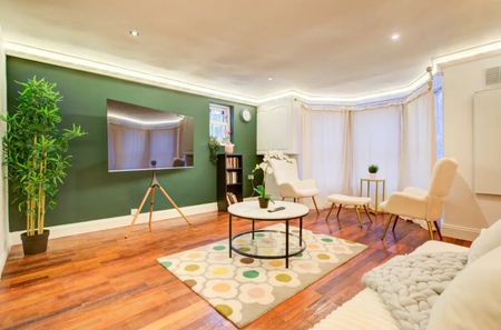 1 Bed Flat, Josephine Avenue, SW2 - Photo 2