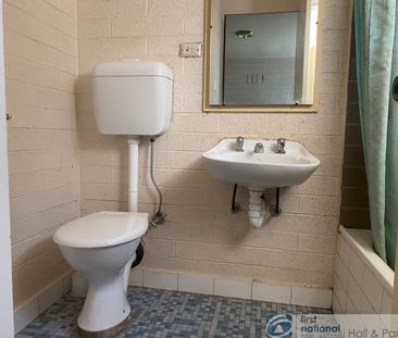 One bedroom apartment! - Photo 4