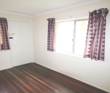 AIR CONDITIONED 2 BEDROOM BRICK UNIT WITHIN AN EASY WALK TO THE ROC... - Photo 1