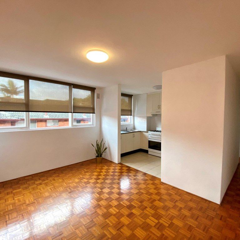 SPACIOUS TWO BEDROOM UNIT IN THE HEART OF BELMORE - Photo 1