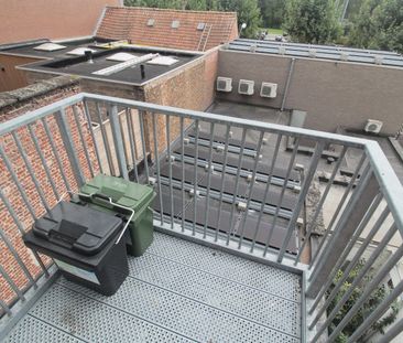 APPARTEMENT MET TERRAS EN 1 SLAAPKAMER IN CENTRUM IEPER - Foto 3