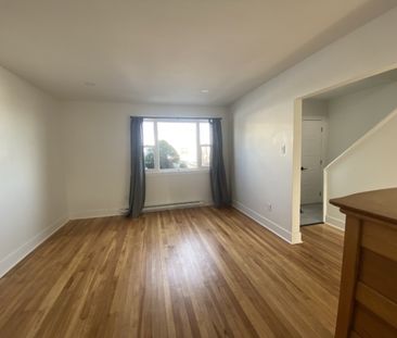 9B Heather St, Halifax | Beautifully Renovated 3 Bedroom Upper 2 Le... - Photo 1