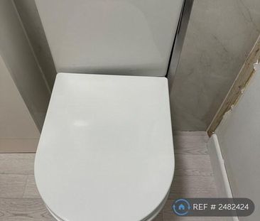 2 bedroom end of terrace house to rent - Photo 1