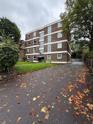 2 Bed Flat, Lavenham Court, SW15 - Photo 1
