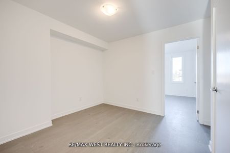 Townhouse For Lease | C8143268 - Photo 2