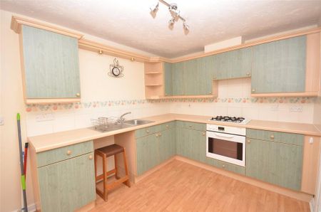 3 bedroom terraced house to rent - Photo 5