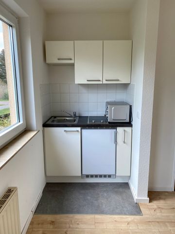 Klein aber Fein! Gemütliche 2-RW mit Einbauküche und Stellplatz zu vermieten! - Photo 4