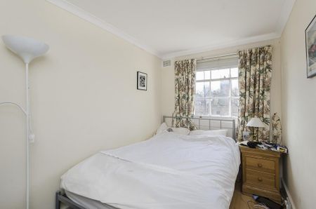 3 bedroom flat to rent - Photo 4