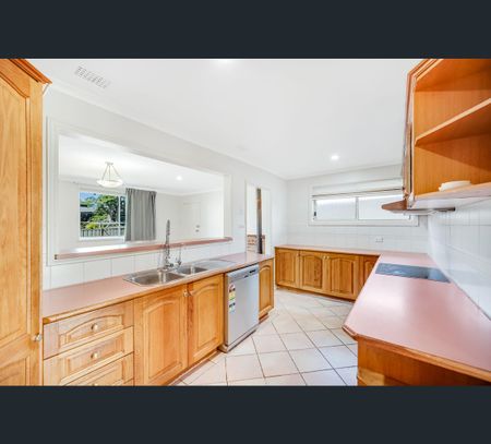 6 Bounty Place, Old Toongabbie, NSW 2146 - Photo 2