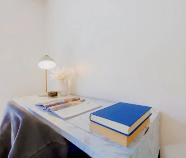 2 Bedroom Large - Photo 3