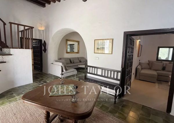 Cala Llonga, Balearic Islands 07849