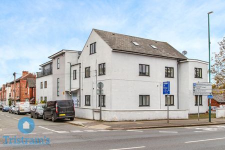 2 bed Flat for Rent - Photo 3