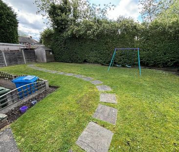 3 bedroom semi-detached house to rent - Photo 2