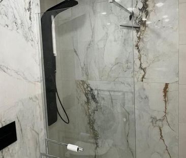 Luxury Flat for rent in Estepona, Andalusia - Photo 1