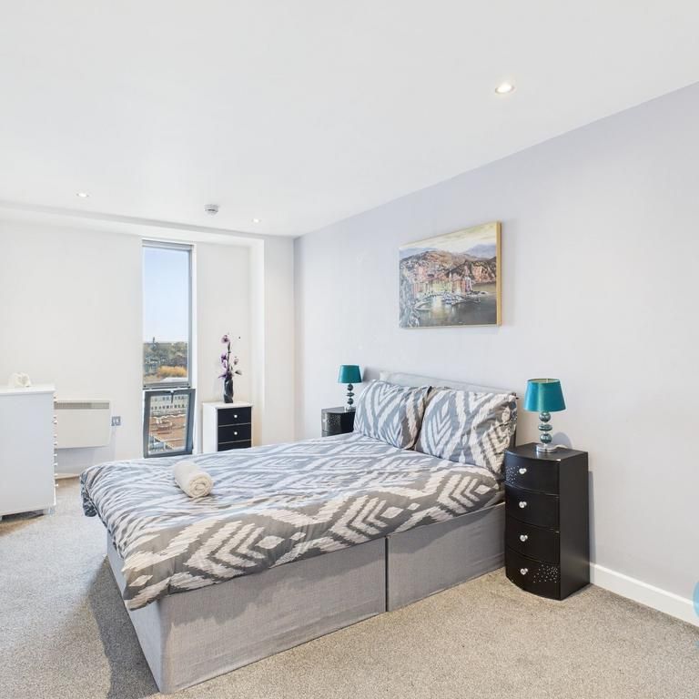 2 bedroom flat to rent - Photo 1