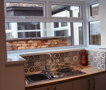 1 bedroom in a house share to rent - Photo 3