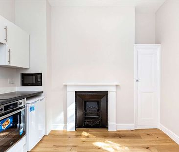 A ground floor studio apartment conveniently located for Marylebone... - Photo 3