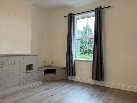 2 bedroom semi-detached house to rent - Photo 4