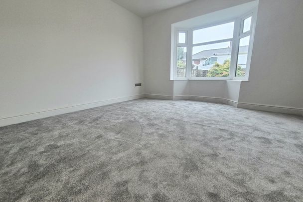 Broadwood Avenue - Photo 1