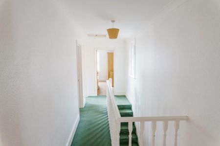 5 bedroom detached house to rent - Photo 5