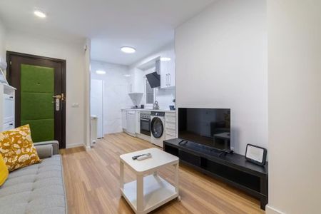 Calle de Embajadores, Madrid, Community of Madrid 28045 - Foto 2