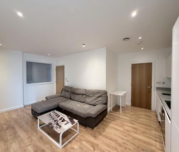 2 bedroom flat to rent - Photo 2