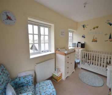 4 Bedroom Detached To Let - Photo 5