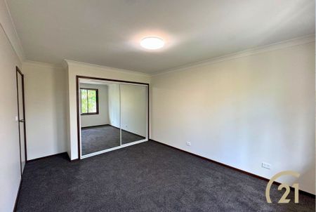 Spacious Newly Renovated 3 Bedroom Home&excl; - Photo 3