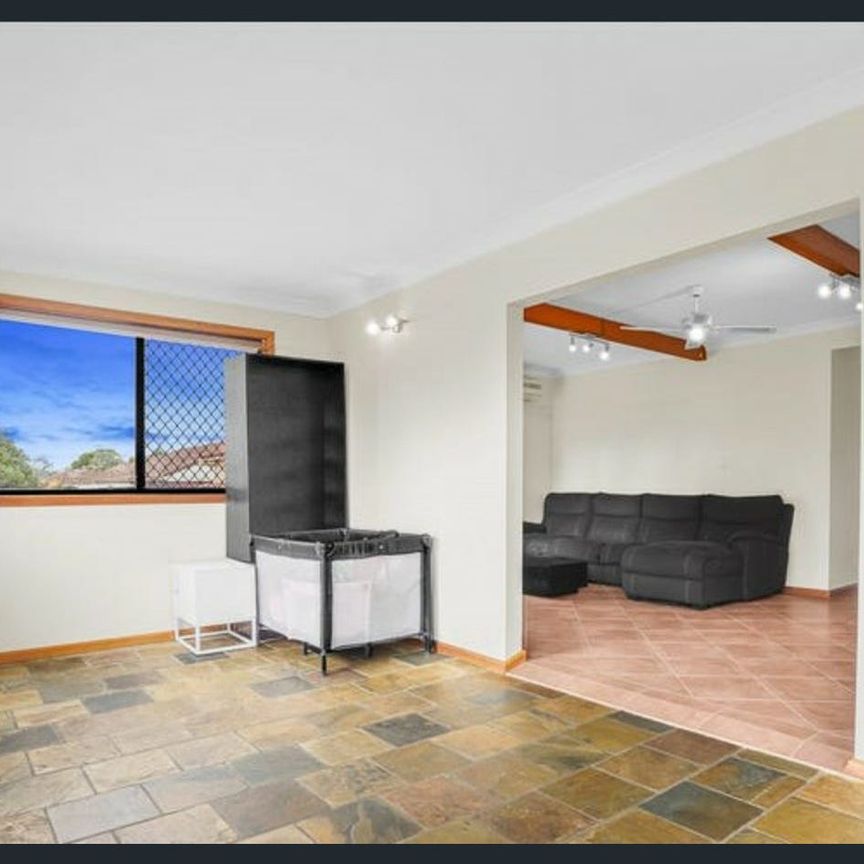 SPACIOUS 4 BEDROOM HOME - Photo 1