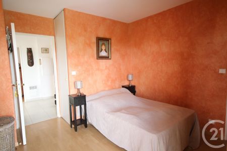 Location Appartement 3 pièces 100m² VILLENEUVE LOUBET 06270 - Photo 2