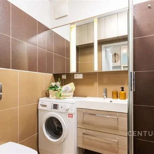 Prostorný byt 2+kk k pronájmu, zahrada 124 m - Fotografie 1