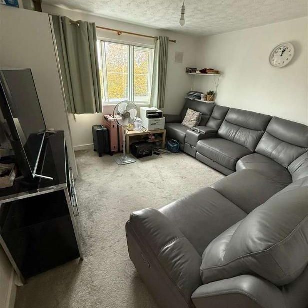 Maplin Park, Slough, SL3 - Photo 1