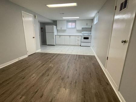 For Lease - 30 Norcross Road Unit# Basement, Toronto, Ontario - Photo 5