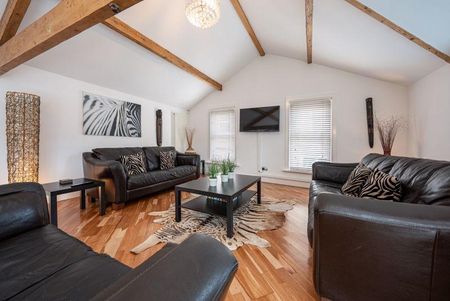 3 bedroom detached house to rent - Photo 2