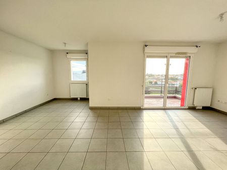 Location Appartement 3 pièces 61m² - Photo 2