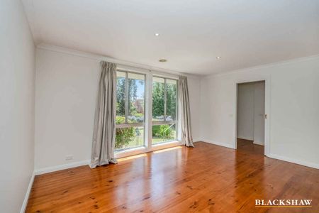 BEAUTIFUL FAMILY HOME IN DUFFY - Photo 2