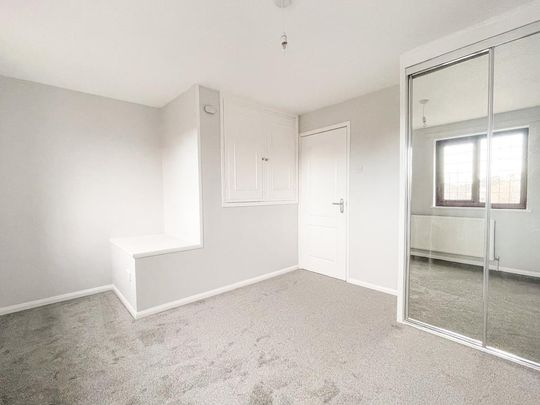 2 bedroom semi-detached house to rent - Photo 1