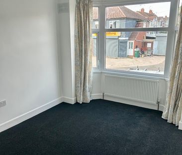 3 Bed Terraced House, Standard Avenue, CV4 - Photo 4