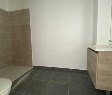 Location Appartement 2 pièces 39m² ARLES 13200 - Photo 6