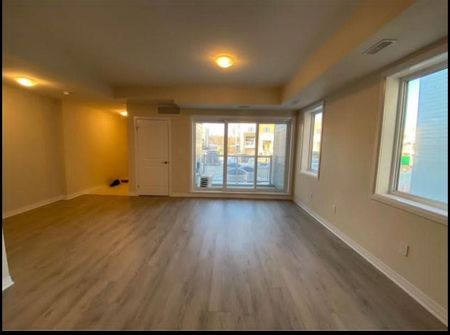 For Lease - 20 Vitality Drive, Kitchener, Ontario - Photo 3