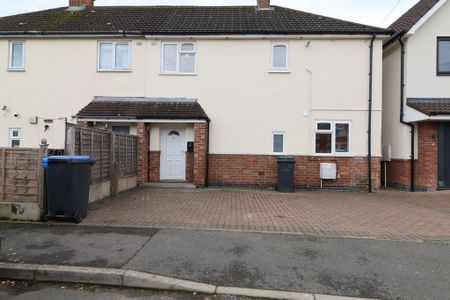 3 bedroom semi-detached house to rent - Photo 4