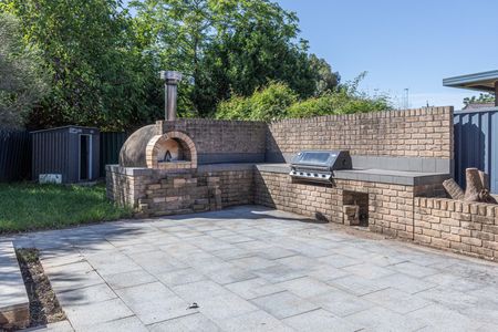 Ready To Entertain! - Photo 2